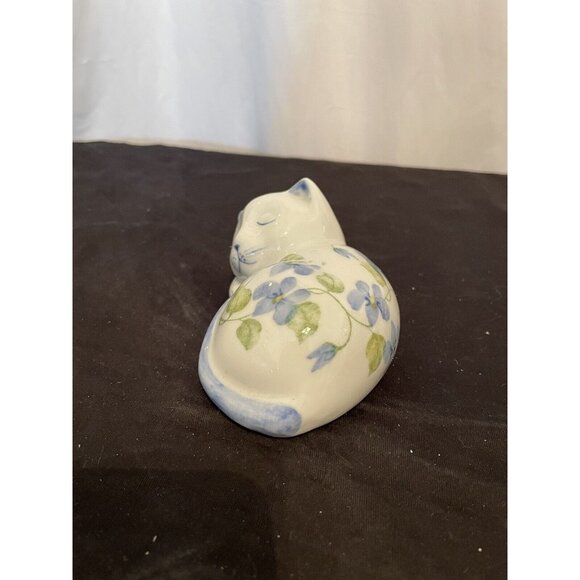 Sweet Porcelain SLEEPING CAT Floral Forget Me Knots  Andrea by Sadek Thailand - Picture 2 of 9